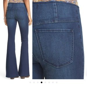 Free People Pull On Flare Size 28